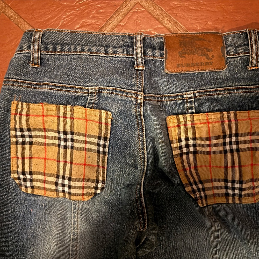 ✨VINTAGE Burberry Flare Jeans with Signature Plaid✨